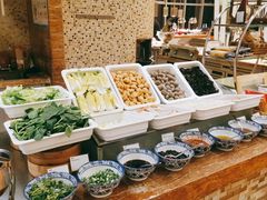 -湖景知味西餐厅•自助餐• 轻食(南京金茂威斯汀大酒店)