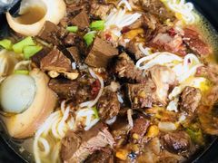 -花溪巷牛肉粉(泉城路店)
