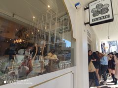 -FLOVIE FLORIST CAFE