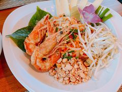 -Chom Cafe and Restaurant