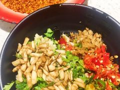 -钢管厂歆瑞源油卤串串香(春熙路太古里店)