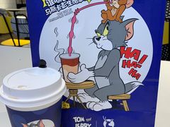 -瑞幸咖啡(大连罗斯福广场一层店)