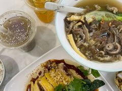 化州香油扇鸡-甘掌门·化州驰名牛杂粉(越秀店)