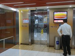 -莘庄龙之梦停车场
