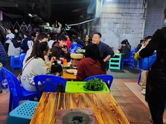 -雄伟美食(高沙中街店)