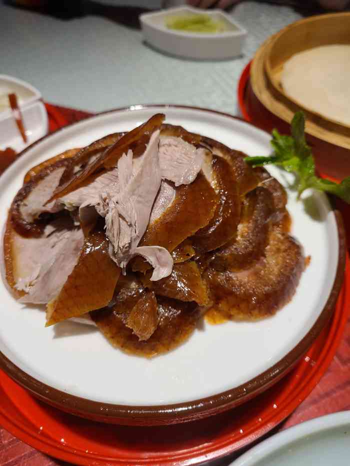 北京老胡同烤鸭(丰庆宫店)-"十一看完阅兵 我们烤鸭走起 哈哈哈这家.