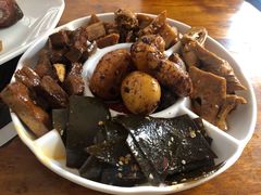 -老鼎万春卤菜(五代传承创始老店)