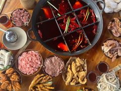 -正南齊北重庆老火锅(光华村直营店)