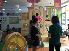 -乐融婴幼儿成长中心(四季青校区)