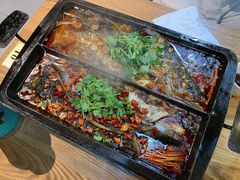 炭烤双味眉公鱼-茅炒屋龙虾·烧烤·湘菜(新河路店)