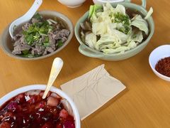 -大众跷脚牛肉馆·非遗传承单位(峨眉山店)