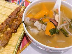 羊肉汤-清真·玛丽亚新疆菜主题餐厅(浙江中路店)