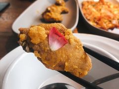 -蜜桃餐厅·伴山(湖滨商业街店)