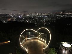 -草山夜未眠景观餐厅
