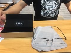 -无界眼镜MaxLess(滨江星光大道店)