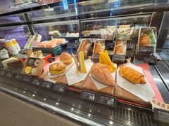 -星巴克臻选(上海合生汇1F店)