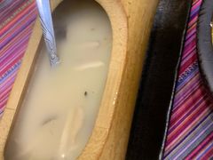 -香巴拉云南餐厅(华莱坞店)