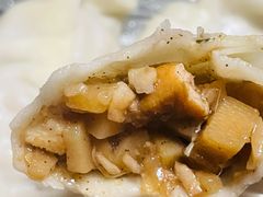 三丁蒸饺-大龙汤包