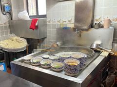 -镇南锅盖面馆(解放路店)