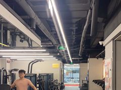 -乐刻运动健身(同曦假日百货店)