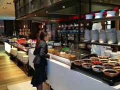 自助取餐区-松咖啡自助餐厅·松北香格里拉