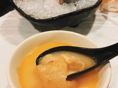 -鲜入围煮花胶鸡海鲜火锅