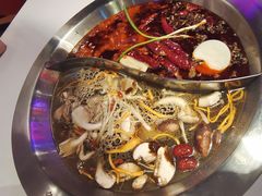 -卤校长重庆火锅(国兴店)