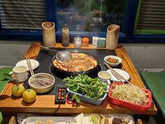 -两三事小郡肝串串香火锅(桂庙店)