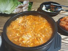 -吴草鸡爪오초닭발韩食堂(融恒盈嘉中心店)