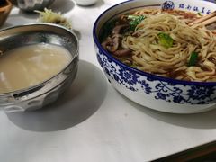 -镇南锅盖面馆(解放路店)