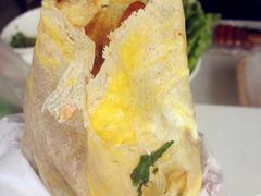 煎饼果子-何太吉·煎饼果子(海防路店)