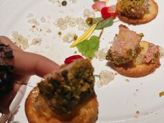 -Mogul Eatery·大亨餐酒馆