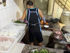 -正宗杨记普洱酸醋米线(总店)