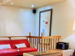 -喜鹊愉家酒店(郑州曼哈顿博览中心地铁站店)