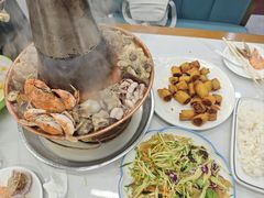 -一口猪海鲜浑锅·东北家常菜