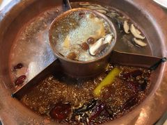-滇釜火锅·能喝汤的火锅(车公庄店)