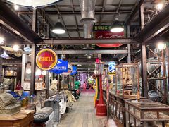 -席娜卡琳火车铁道夜市