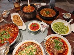 -万重锦·人文川菜馆(骡马市店)