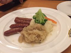 -LENBACH兰巴赫西餐啤酒坊(大连星海广场店)