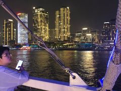 -黄浦江游览十六铺3号码头网红自助餐