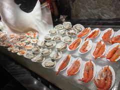 -雍容荟帝王蟹活龙虾展台自助(IFS黑金店)