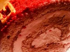 草莓红丝绒卷-星巴克臻选(嘉定疁城国际店)