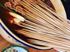 -拈签一笑黄牛肉辣卤串串