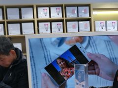 -华为授权体验店(万航渡路)