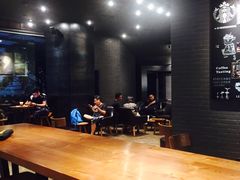 大堂-星巴克臻选(深圳龙华红山天虹店)