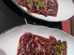 -山川小町·极番烧肉(新地假日广场店)