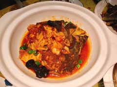 石锅鱼头-董厨煨汤馆(车站路店)