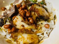 -牛八宝桂林米粉(八里庄店)