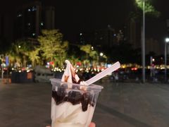 巧克力酱圣代-肯德基(龙昆南店)