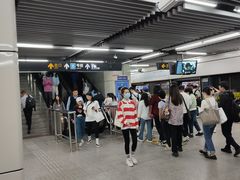 -陆家浜路(地铁站)